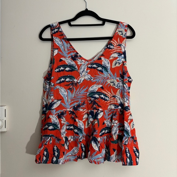 MSRP $57 LOFT Botanical Double V Peplum Tropical Botanical Blouse‎ Sz M - Picture 1 of 6